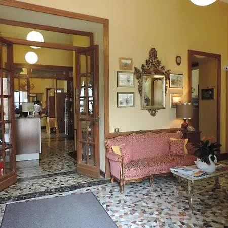 Vapore Hotel