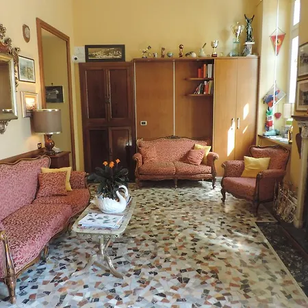 Vapore Hotel 3*