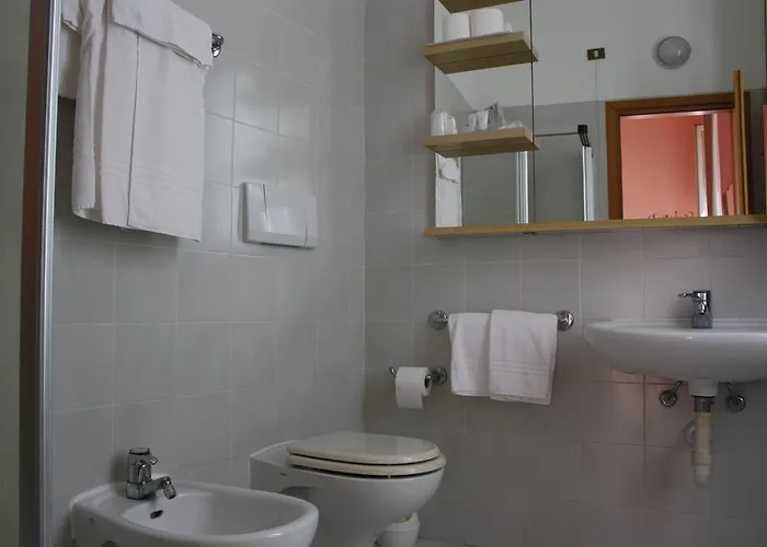 Vapore Szálloda Torno